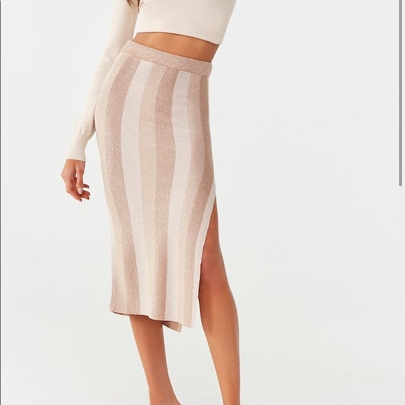 NWT 2PC Knit set Skirt&Top Gold ✨ metallic champagne 🌟 - Picture 4 of 16